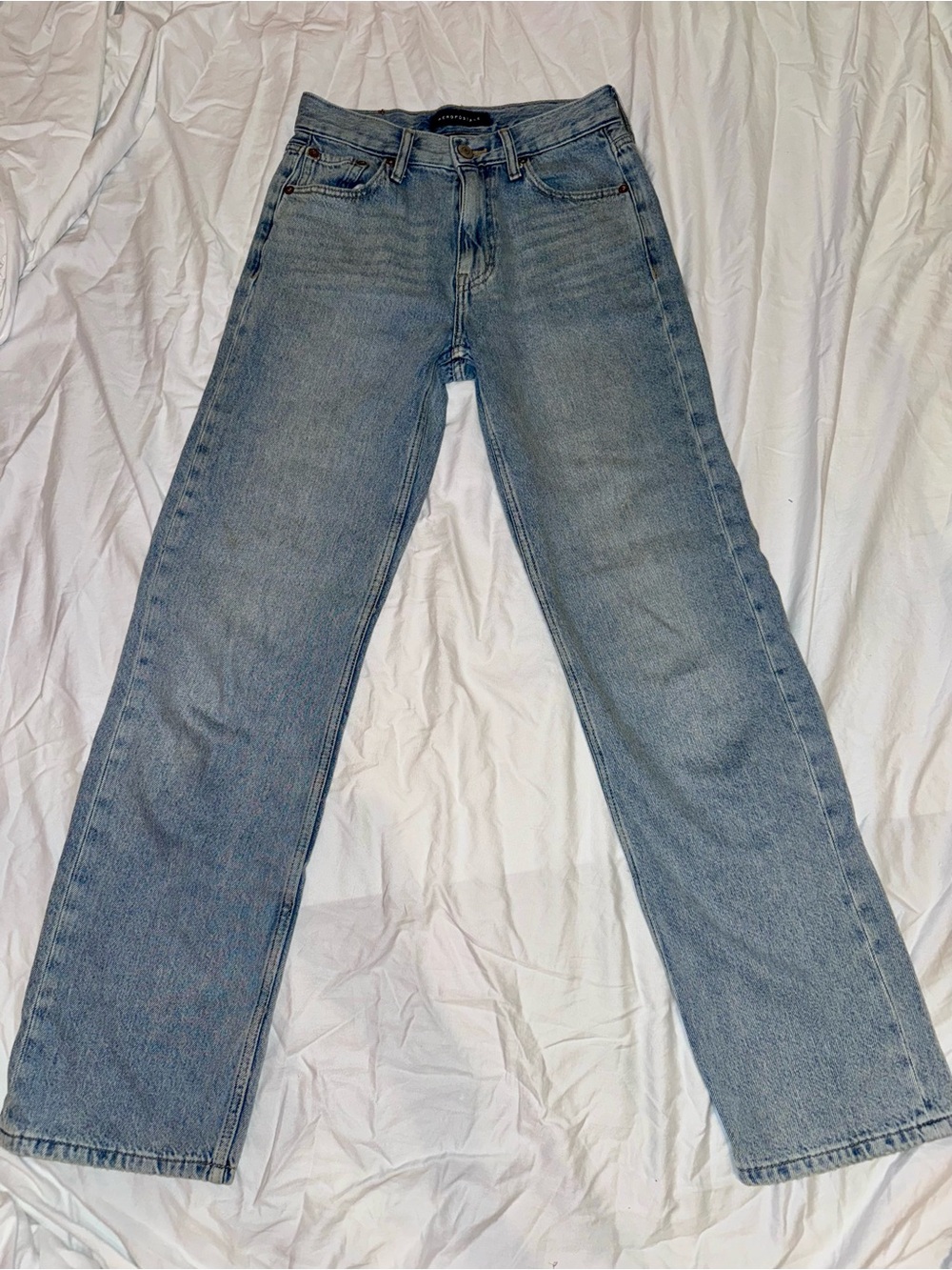 Aéropostale High Rise Baggy Jeans Light Wash 00 Regular